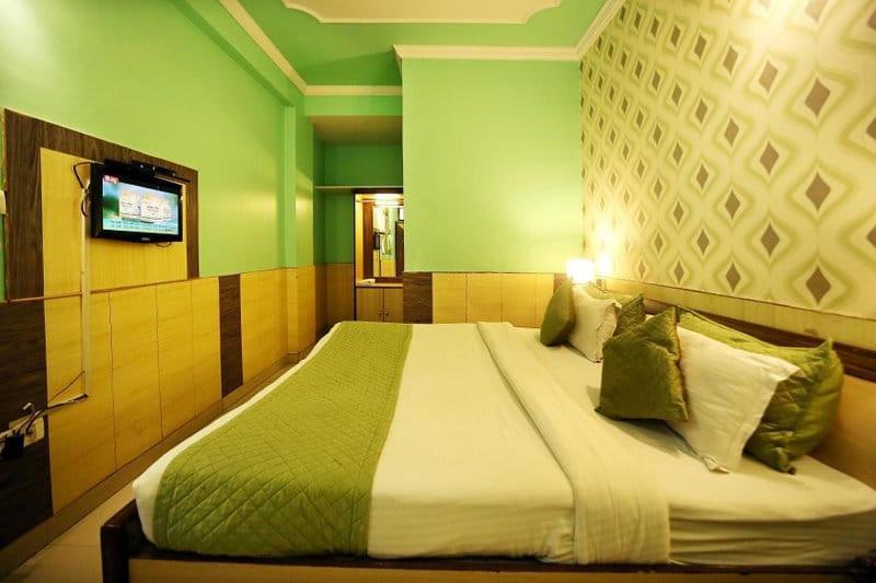 Hotel Golden Heritage Deluxe Jaipur Buitenkant foto