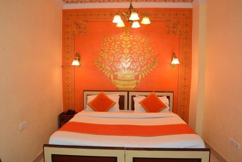 Hotel Golden Heritage Deluxe Jaipur Buitenkant foto