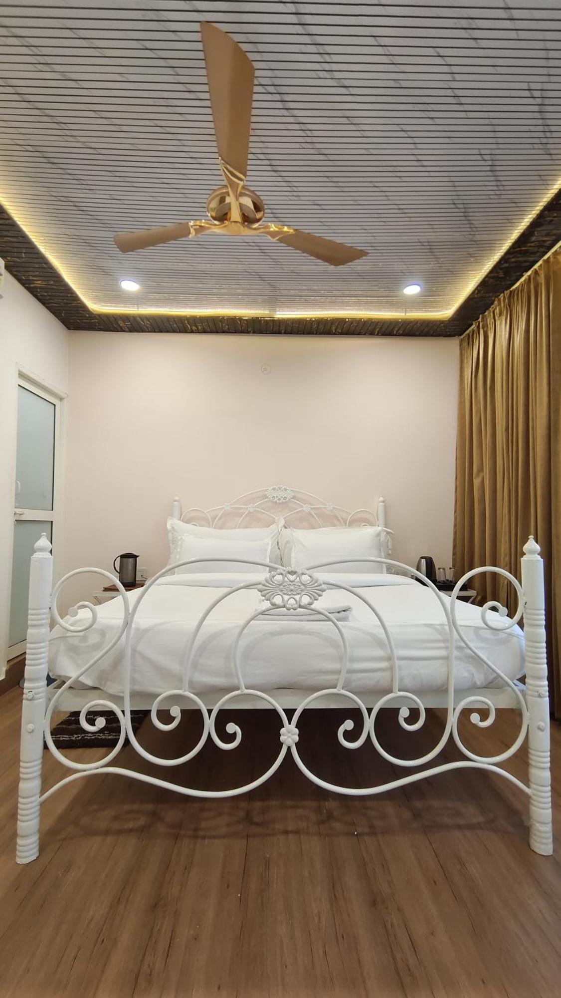 Hotel Golden Heritage Deluxe Jaipur Buitenkant foto